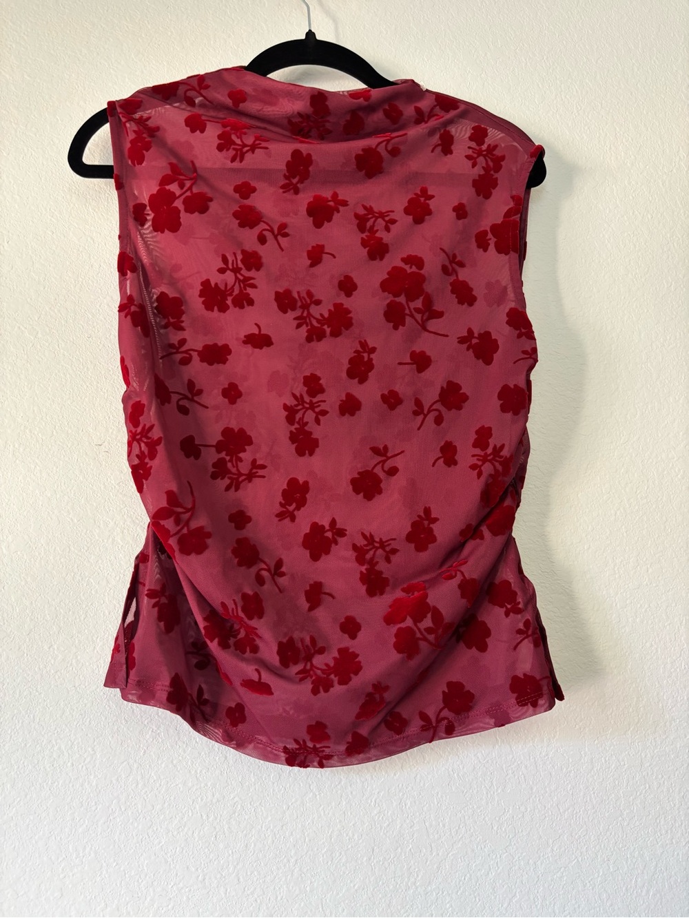 Women's Red Floral Sleeveless Top